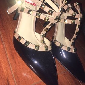 7 1/2 Dameera Jessica Simpson black studded pump